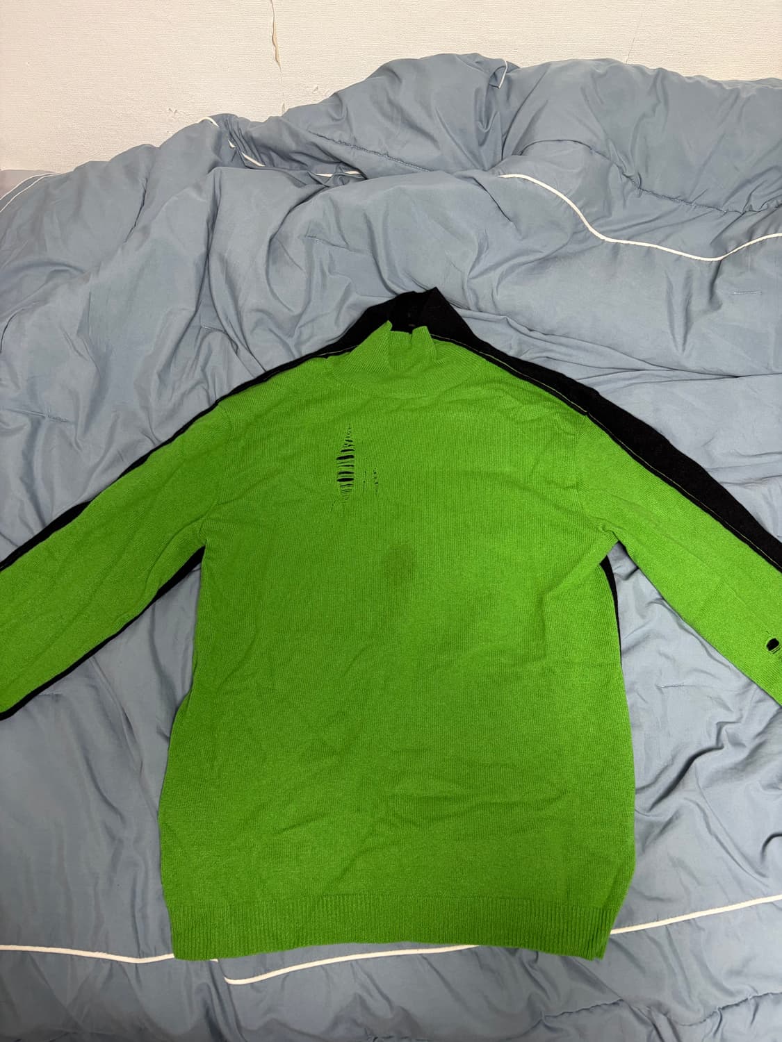 앤더슨벨 배색 목폴라 상품이미지1