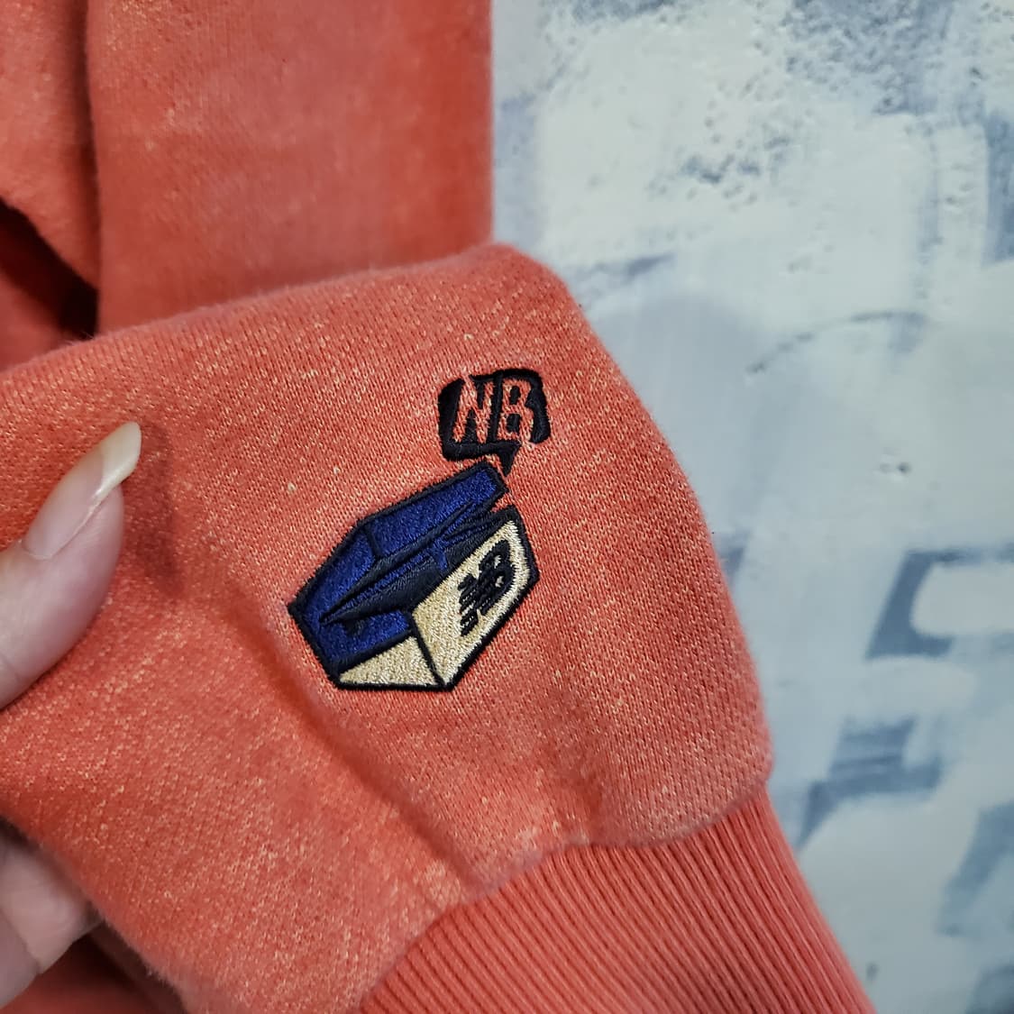 뉴발란스 프린팅 맨투맨  상품이미지3