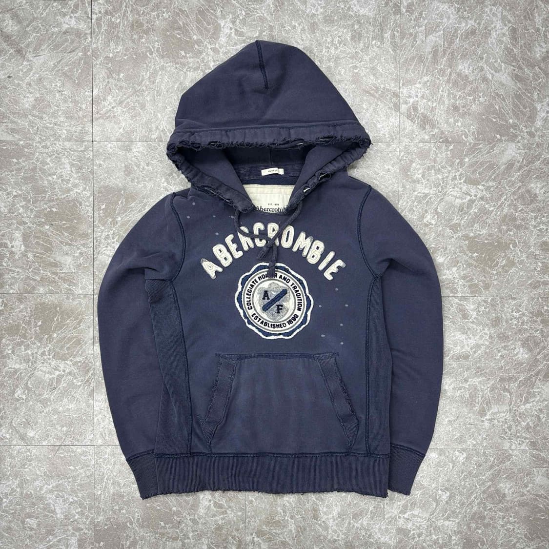 아베크롬비 y2k 네이비 올드스쿨 스웨트셔츠 후드티(S) 상품이미지2