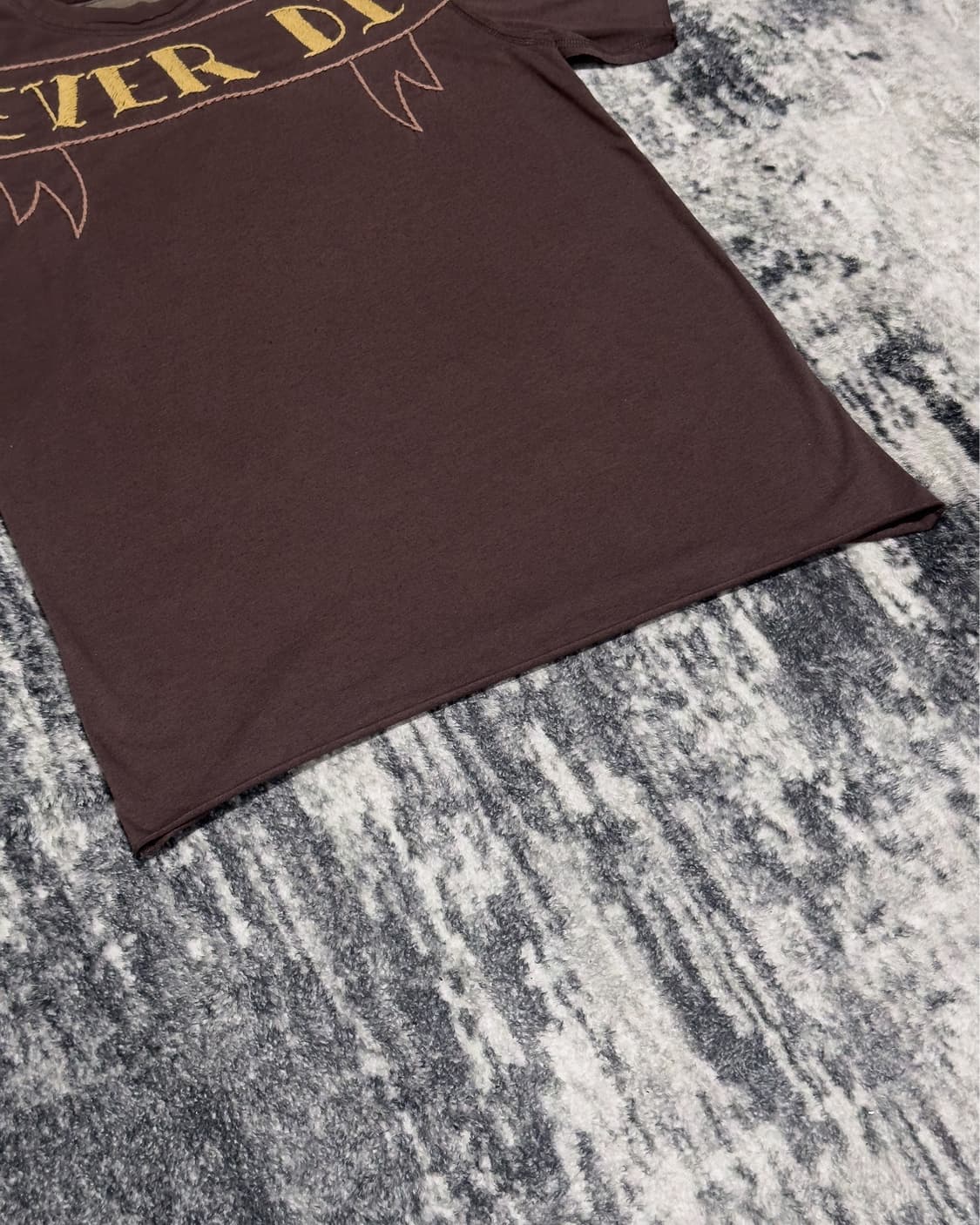 {UNKNOWN} Hand Embroidered Tee  상품이미지6