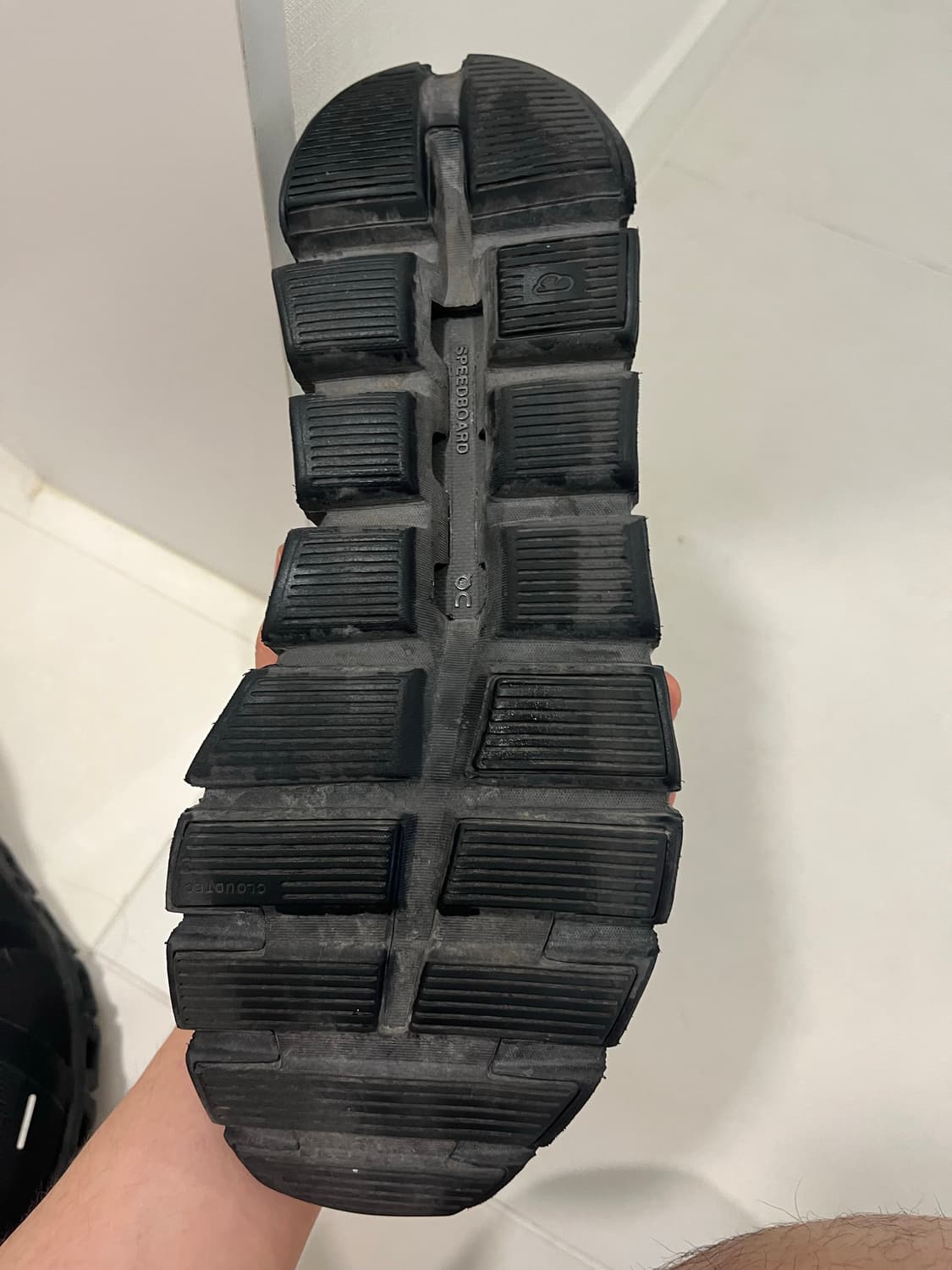 온러닝 클라우드 6 eu42 265사이즈 상품이미지6