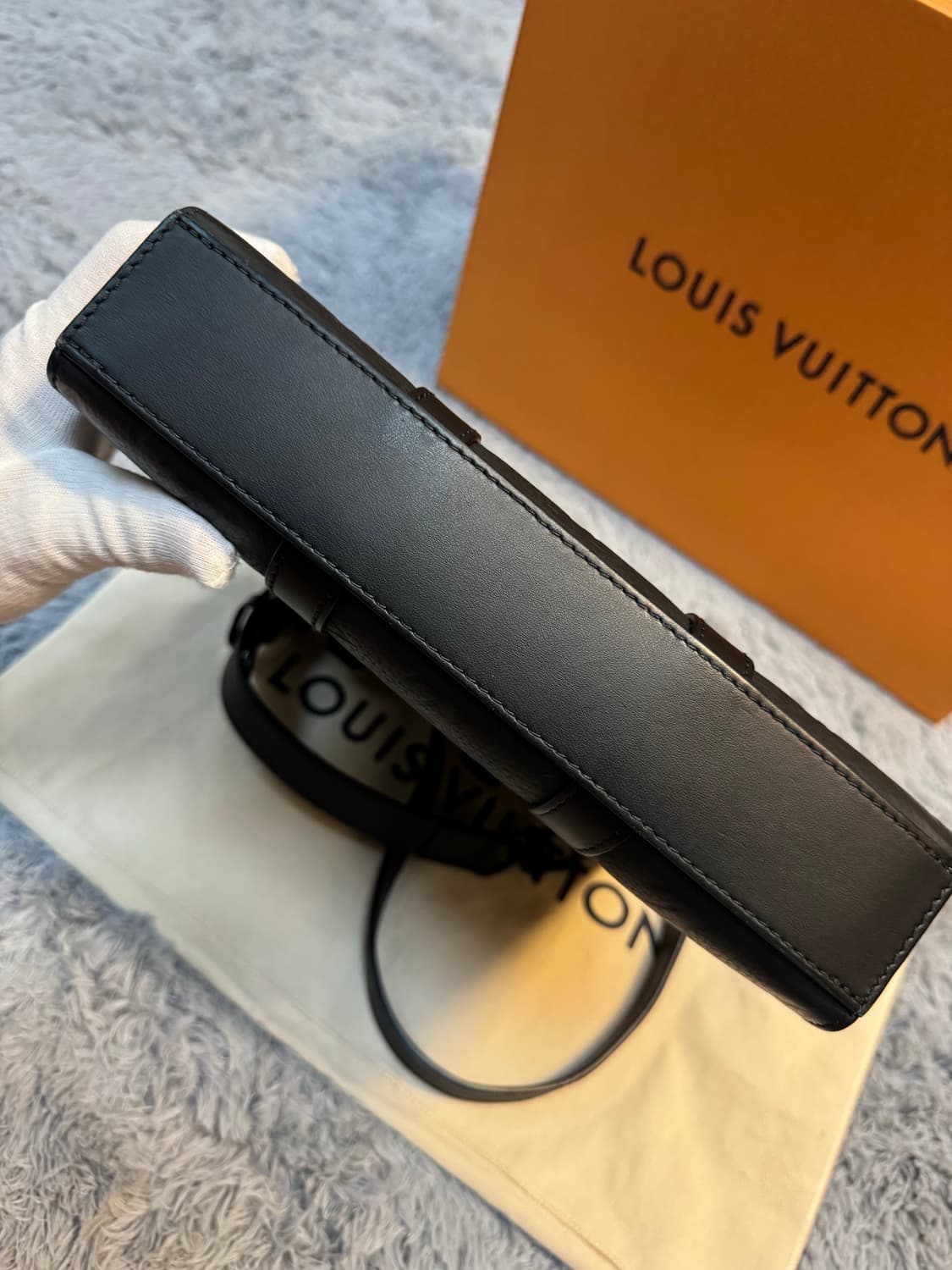 [최저가] 루이비통 토뤼옹 삭 플라 GM 블랙 크로스백 토트백 상품이미지4