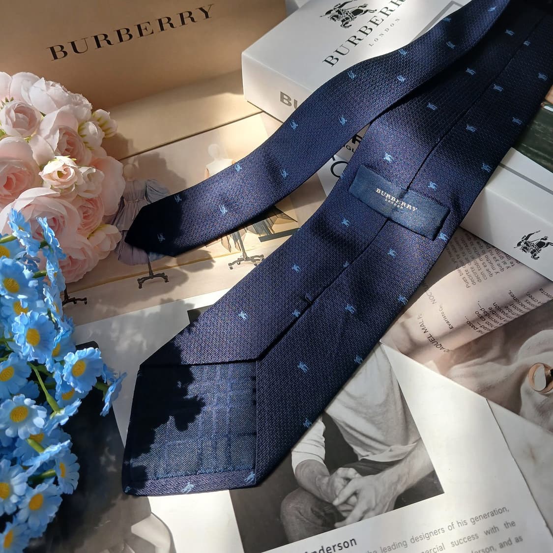 버버리 실크 네이비 기마사 패턴 넥타이 9.5cm A+등급 E890
 상품이미지5