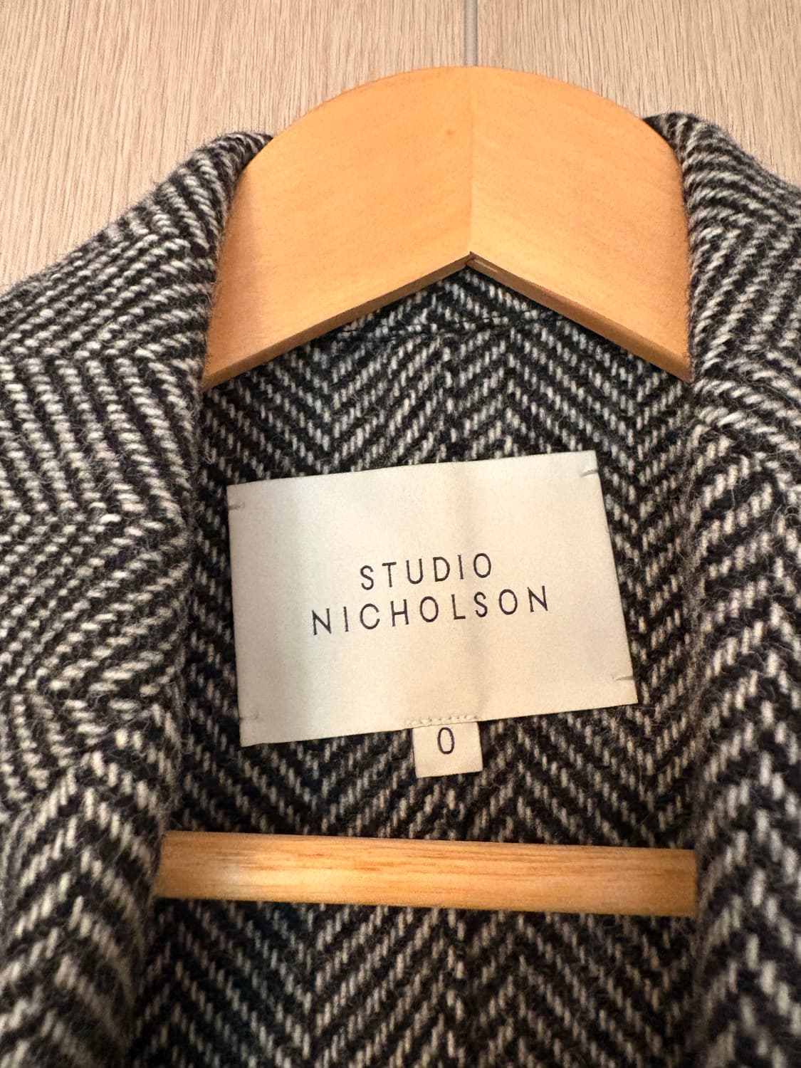 스튜디오니콜슨 헤링본 울 로브코트  상품이미지3