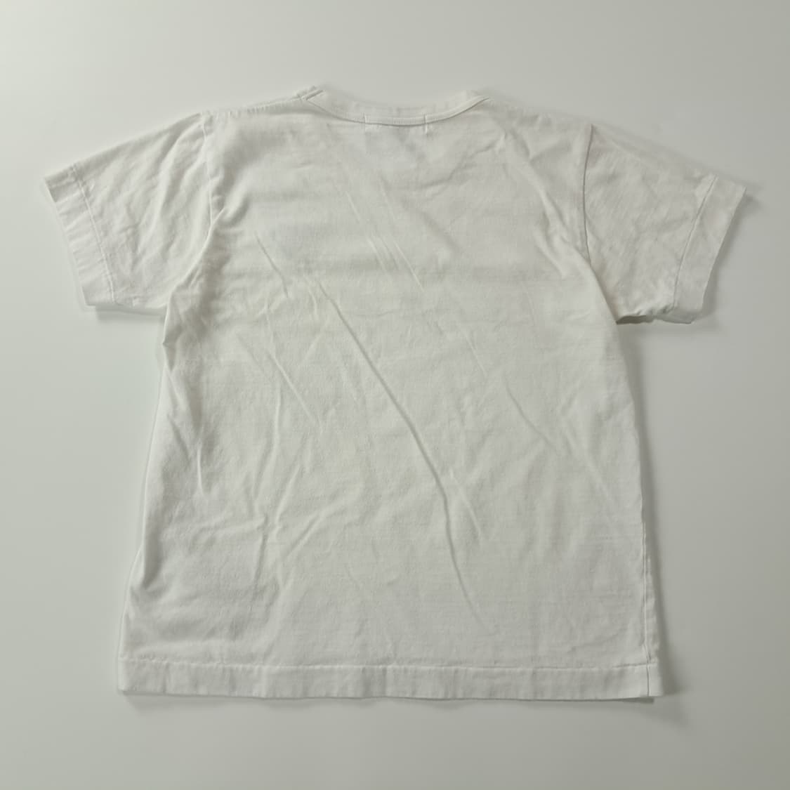 CK195 L 꼼데가르송 일본판 블랙하트 화이트 반팔 티셔츠 상품이미지7