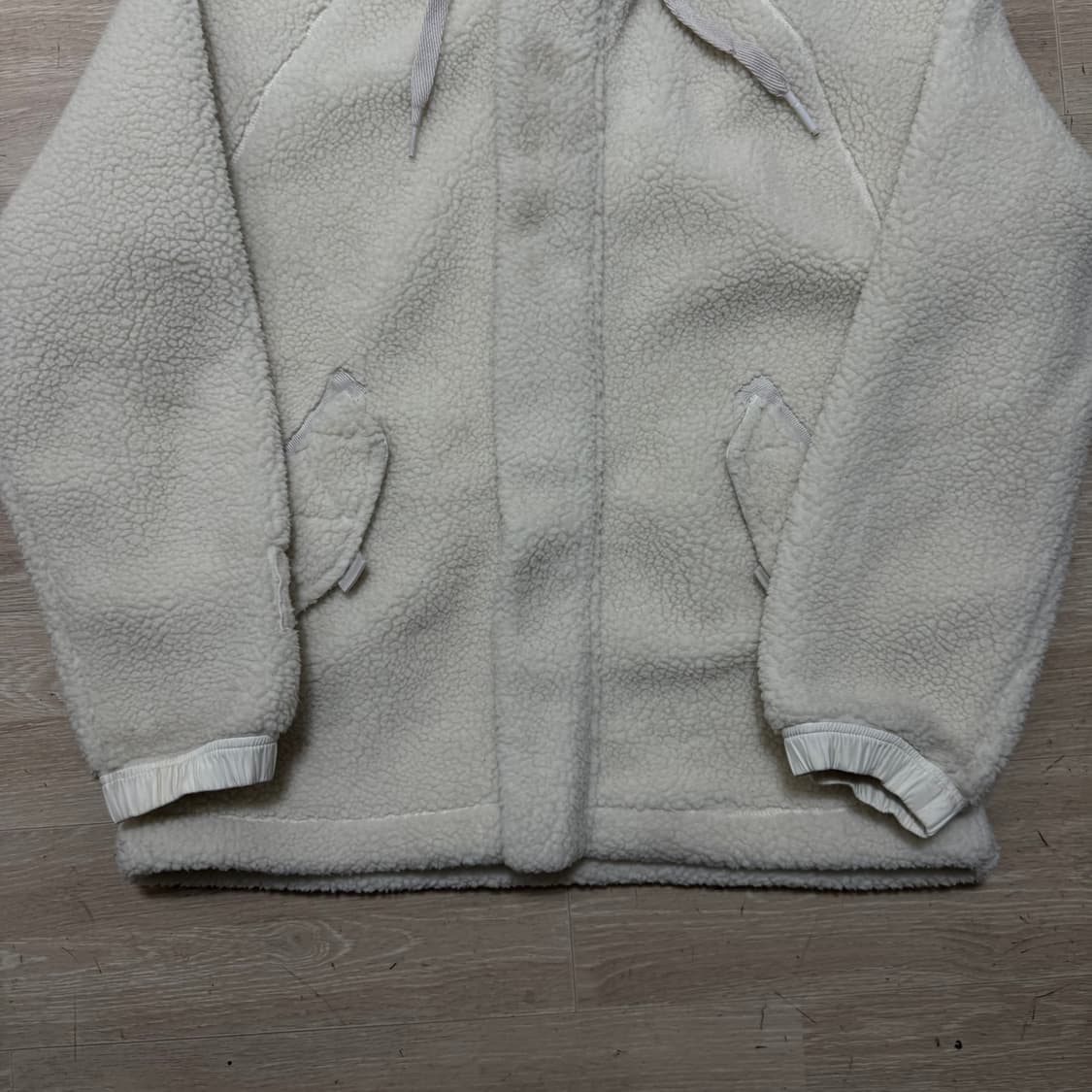 블랙야크 뽀글이 후리스 후드 자켓 상품이미지4