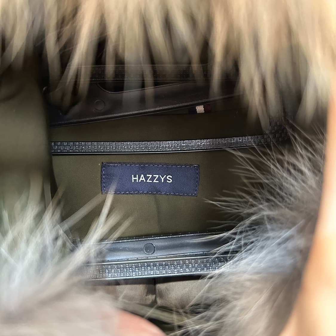 헤지스 여성 구스다운 야상 롱패딩 95 상품이미지2