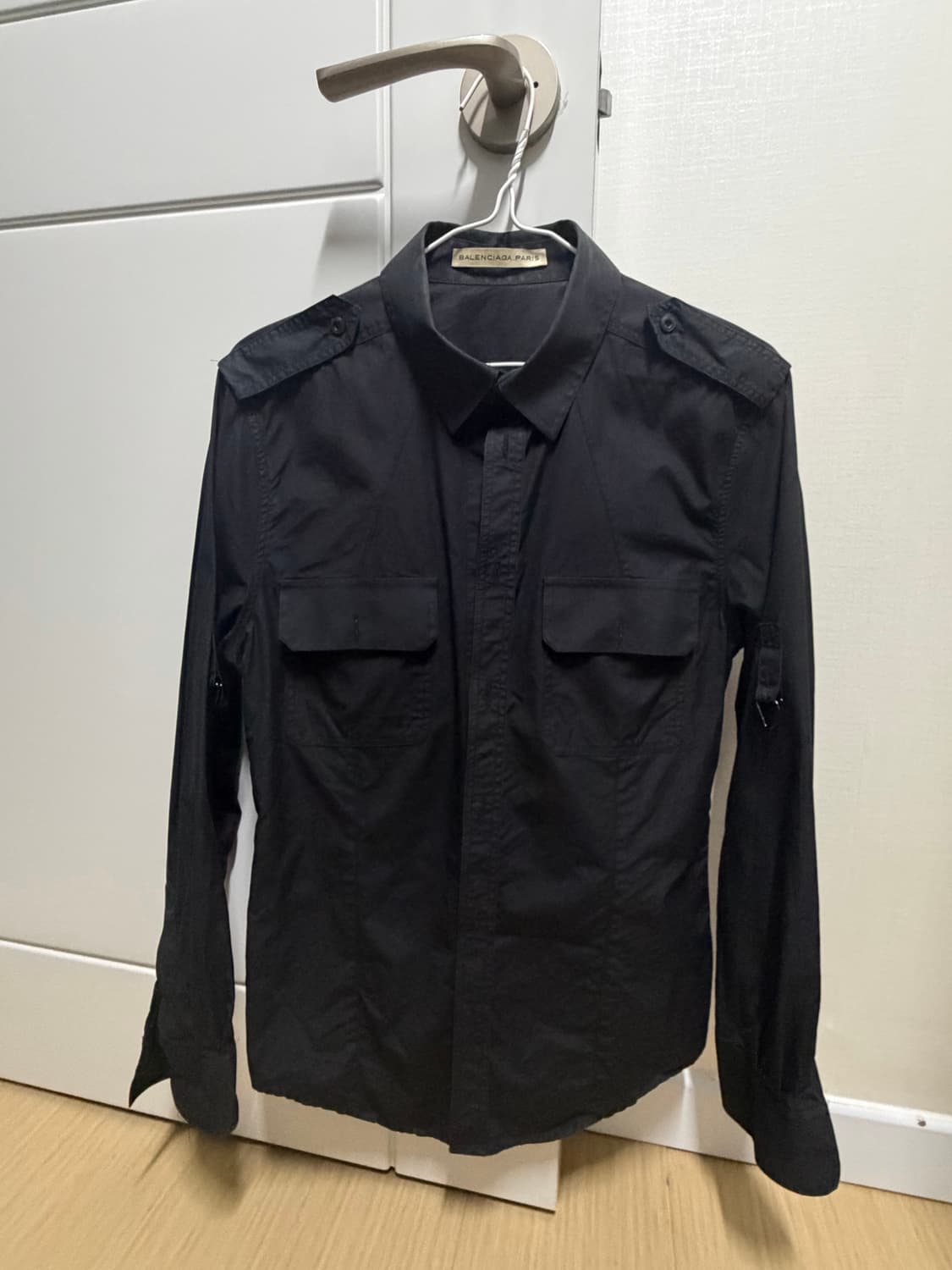 발렌시아가 밀리터리 블랙 셔츠 M(95-100) 상품이미지1