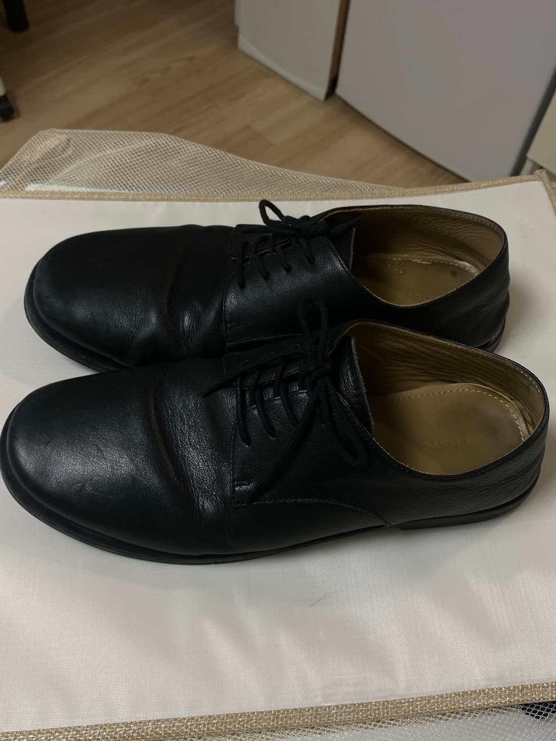 로스트가든 유니폼 플랫 더비 블랙 41.5(265) 판매 상품이미지1