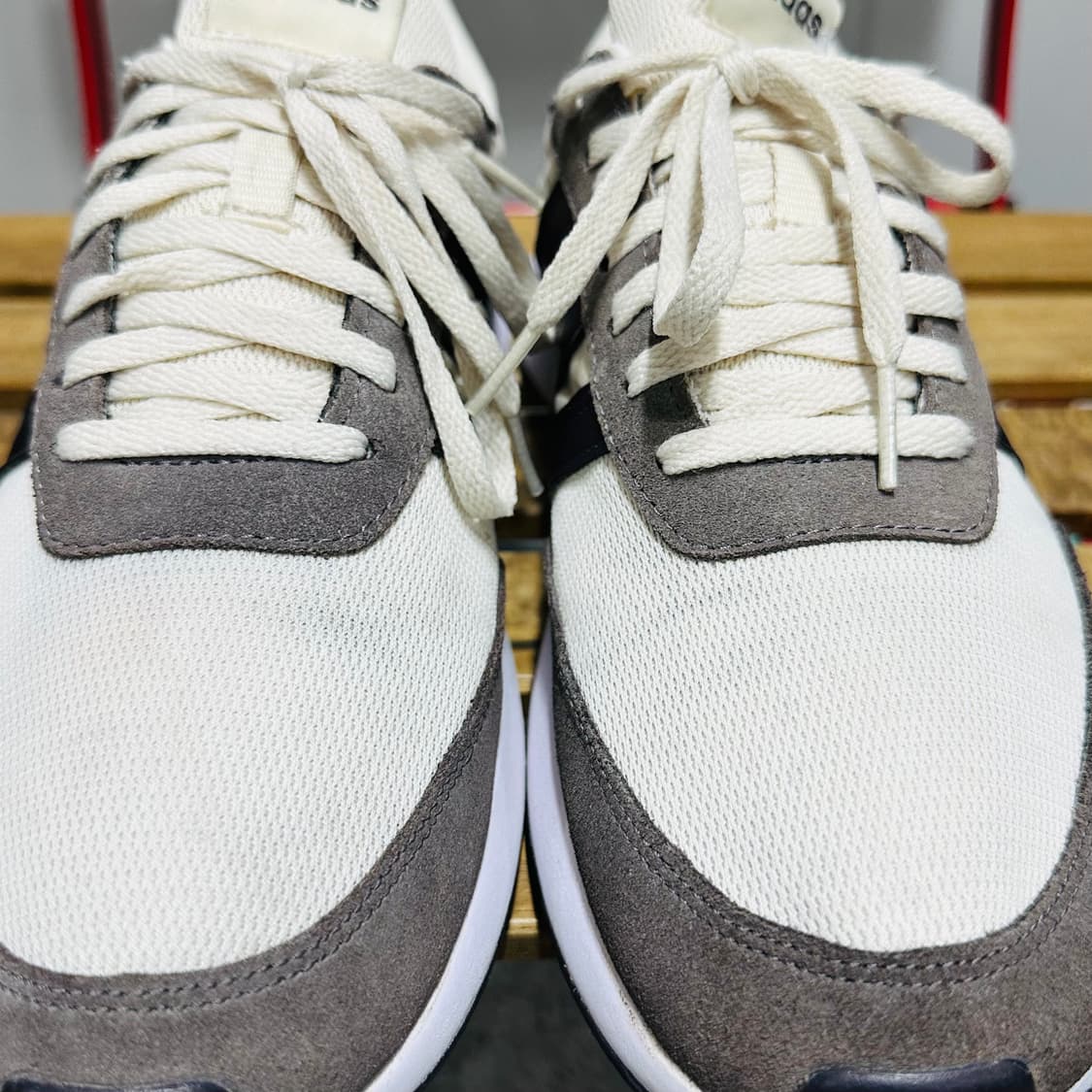 260) 아디다스 운동화 남성 남자 신발 런 70 화이트 그레이 상품이미지3