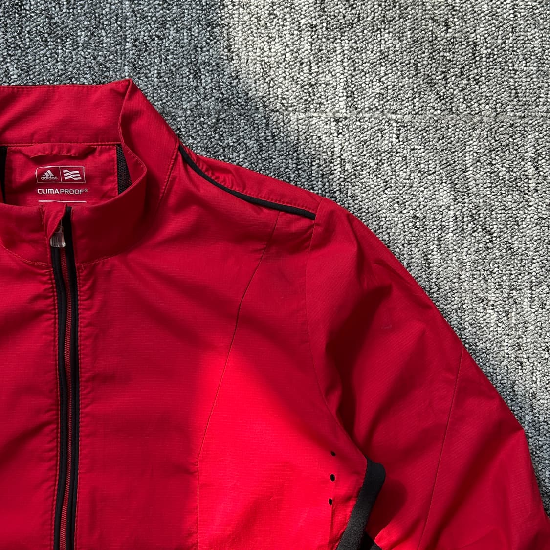 아디다스 레드 트랙 바람막이 집업 상품이미지2