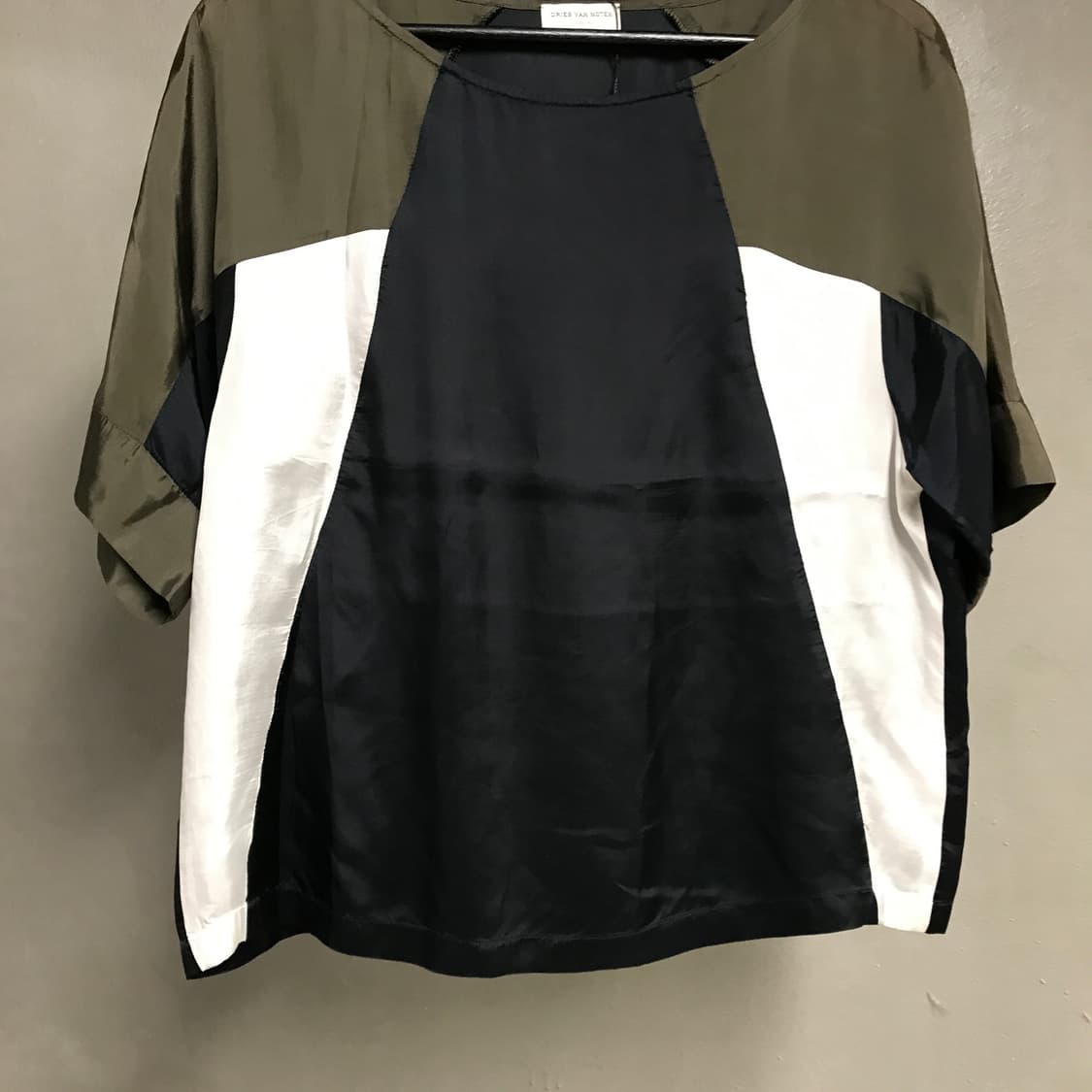 드리스반노튼 반팔 블라우스 40(W) 상품이미지3