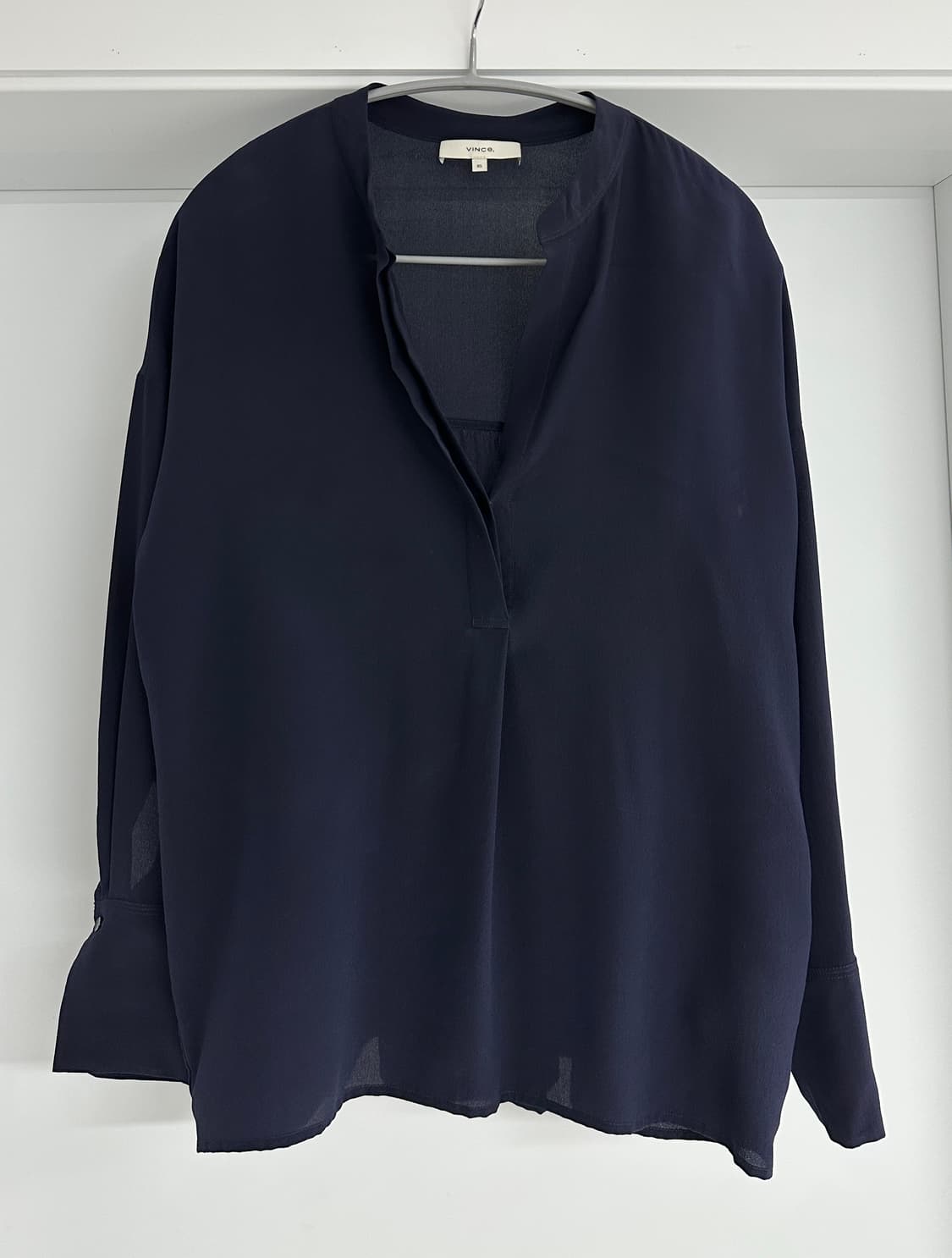 [빈스] 여성 실크블라우스 상품이미지1