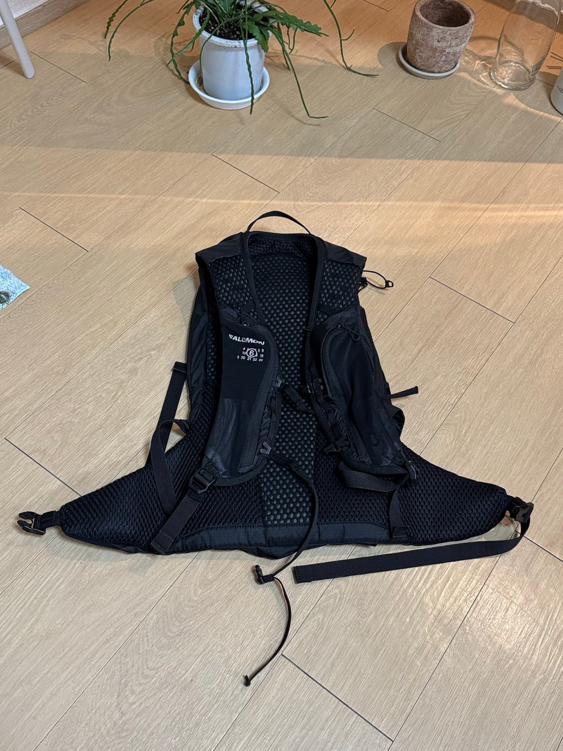 살로몬 x MM6 메종마르지엘라 XT-15 백팩 상품이미지5