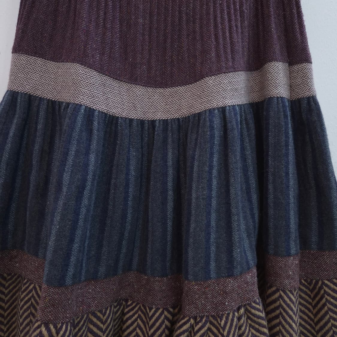 울혼방 3단 배색 플레어 스커트 상품이미지3