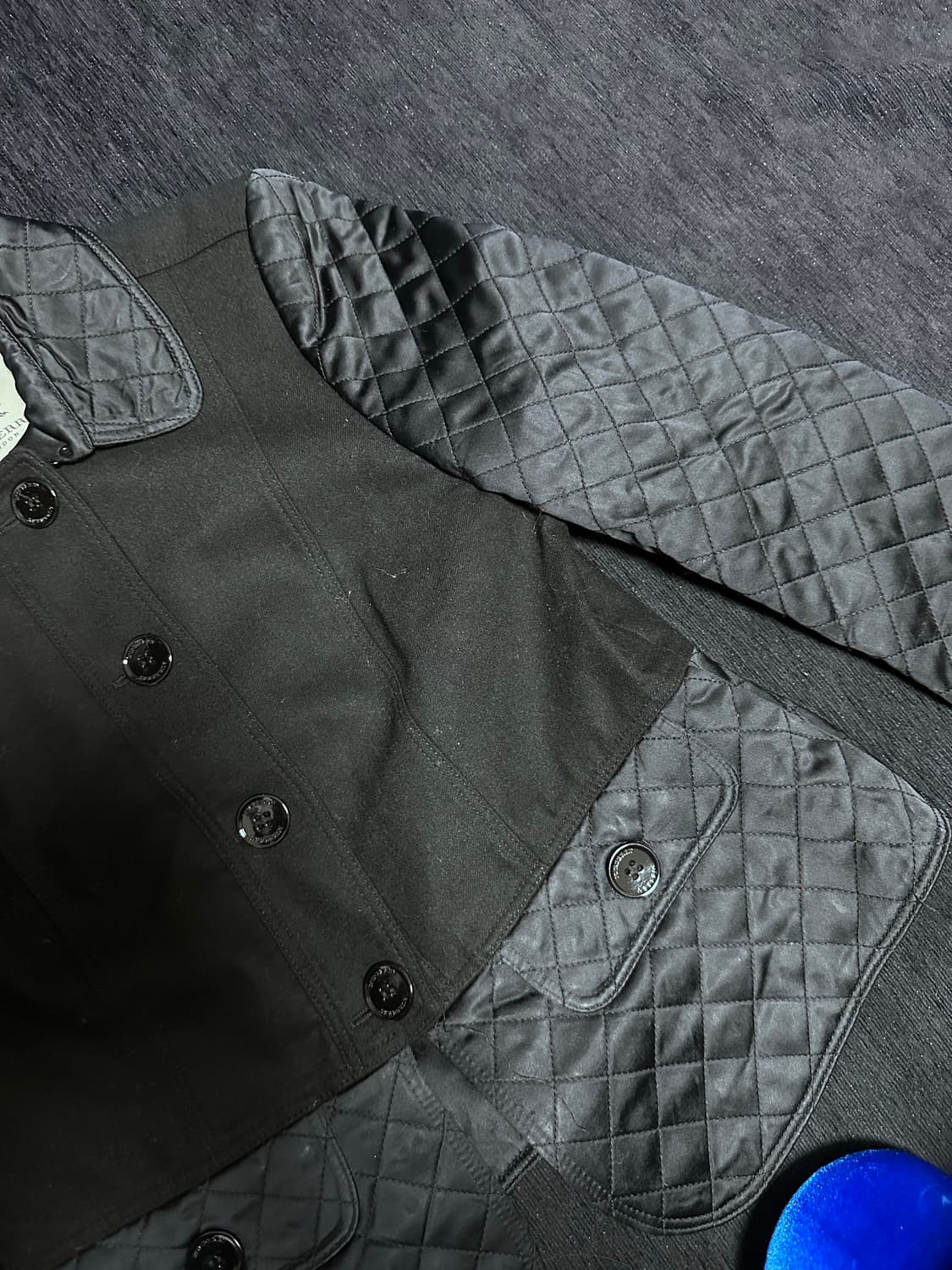 버버리 블랙 포켓 퀄팅 자켓 상품이미지3