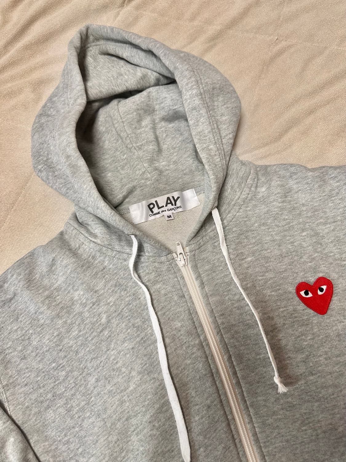 꼼데가르송 플레이 그레이 후드집업 상품이미지3