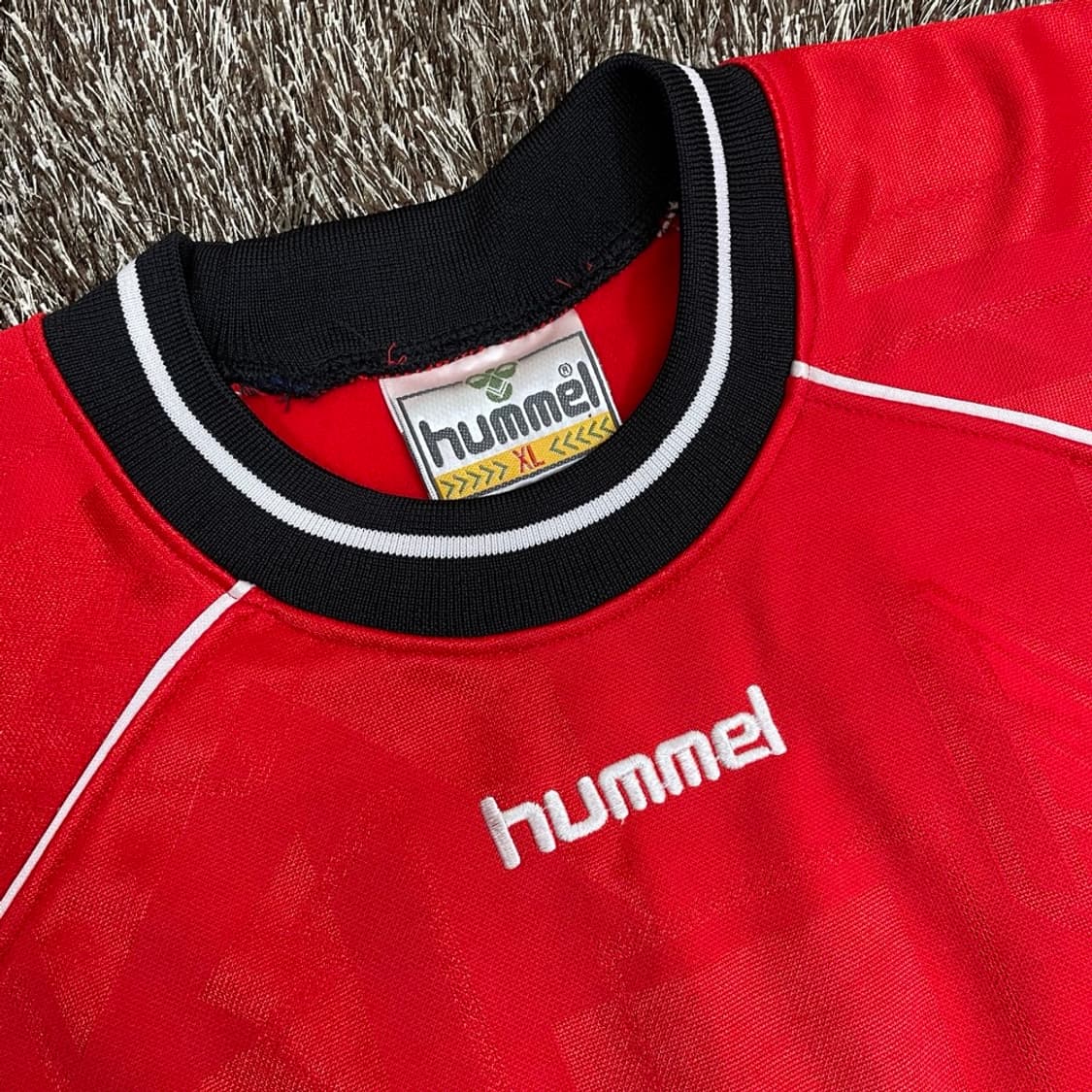 험멜 Hummel 레드 배색 라글란 맨투맨 XL 상품이미지4
