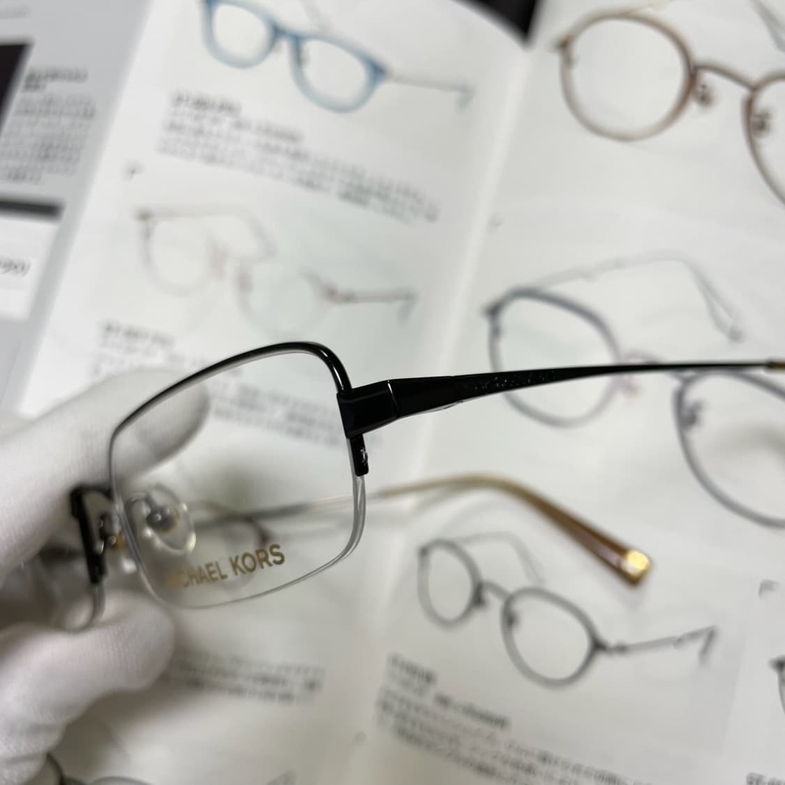 Michael Kors 마이클코어스 반무테 티타늄 안경 상품이미지3