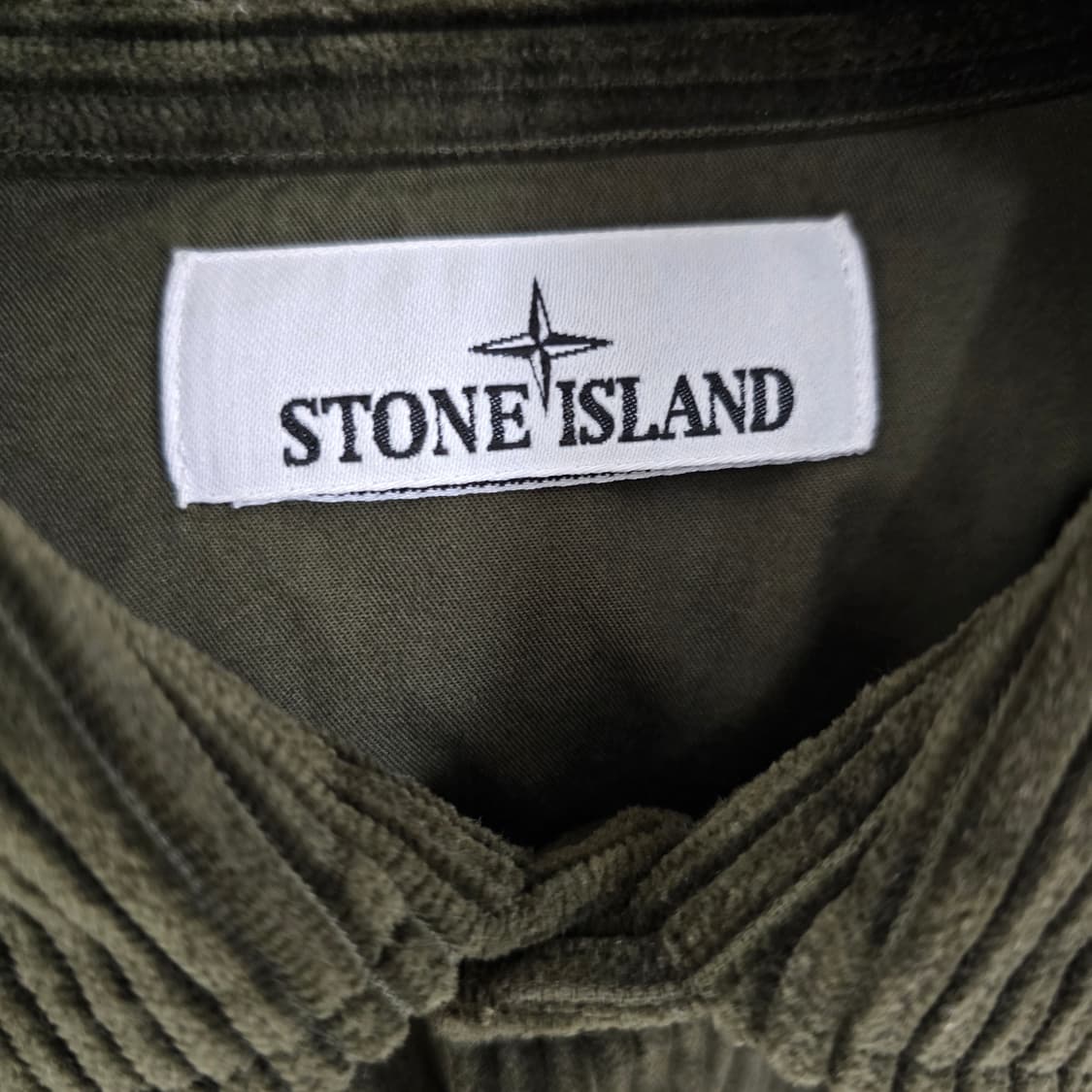 23fw 스톤아일랜드 코듀로이 오버셔츠 자켓 m사이즈 95 판매 상품이미지3