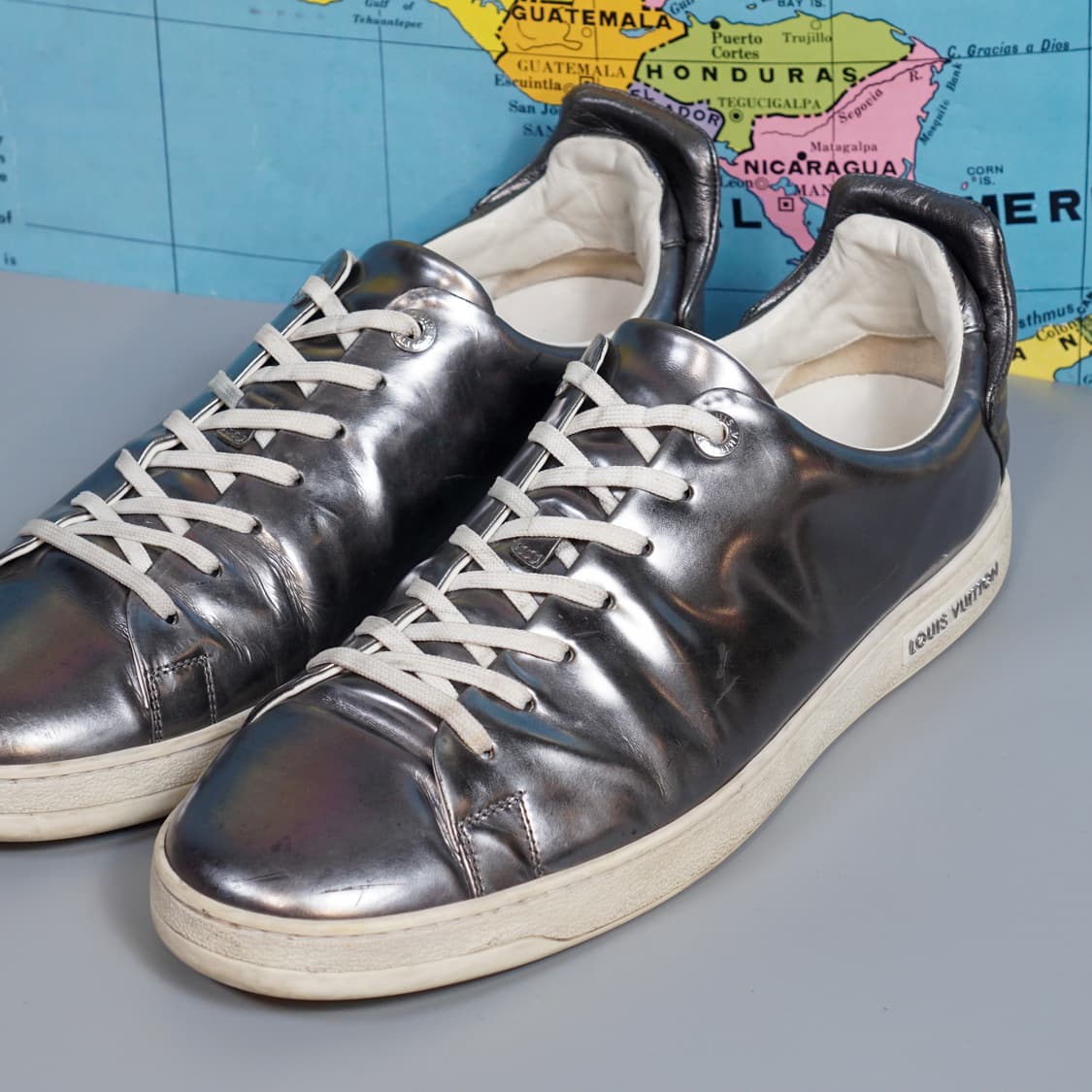 루이비통 메탈릭 스니커즈 상품이미지2