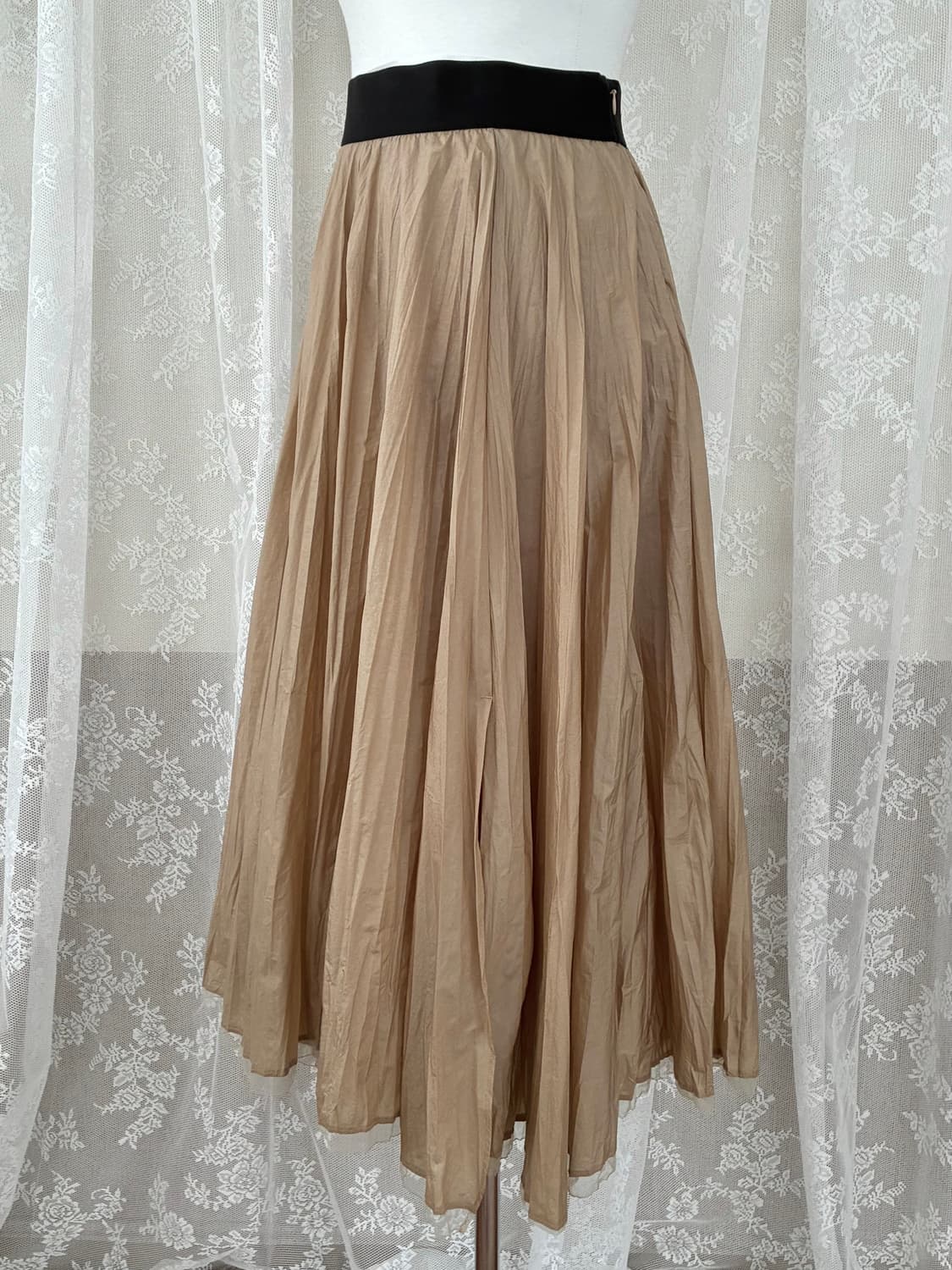 64-94) 한섬 타임 23 TIME 나일론 롱스커트 베이지 상품이미지2