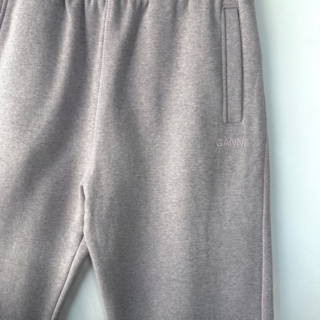 가니 GANNI 로고 밴딩 조거 스웨트 팬츠 상품이미지2