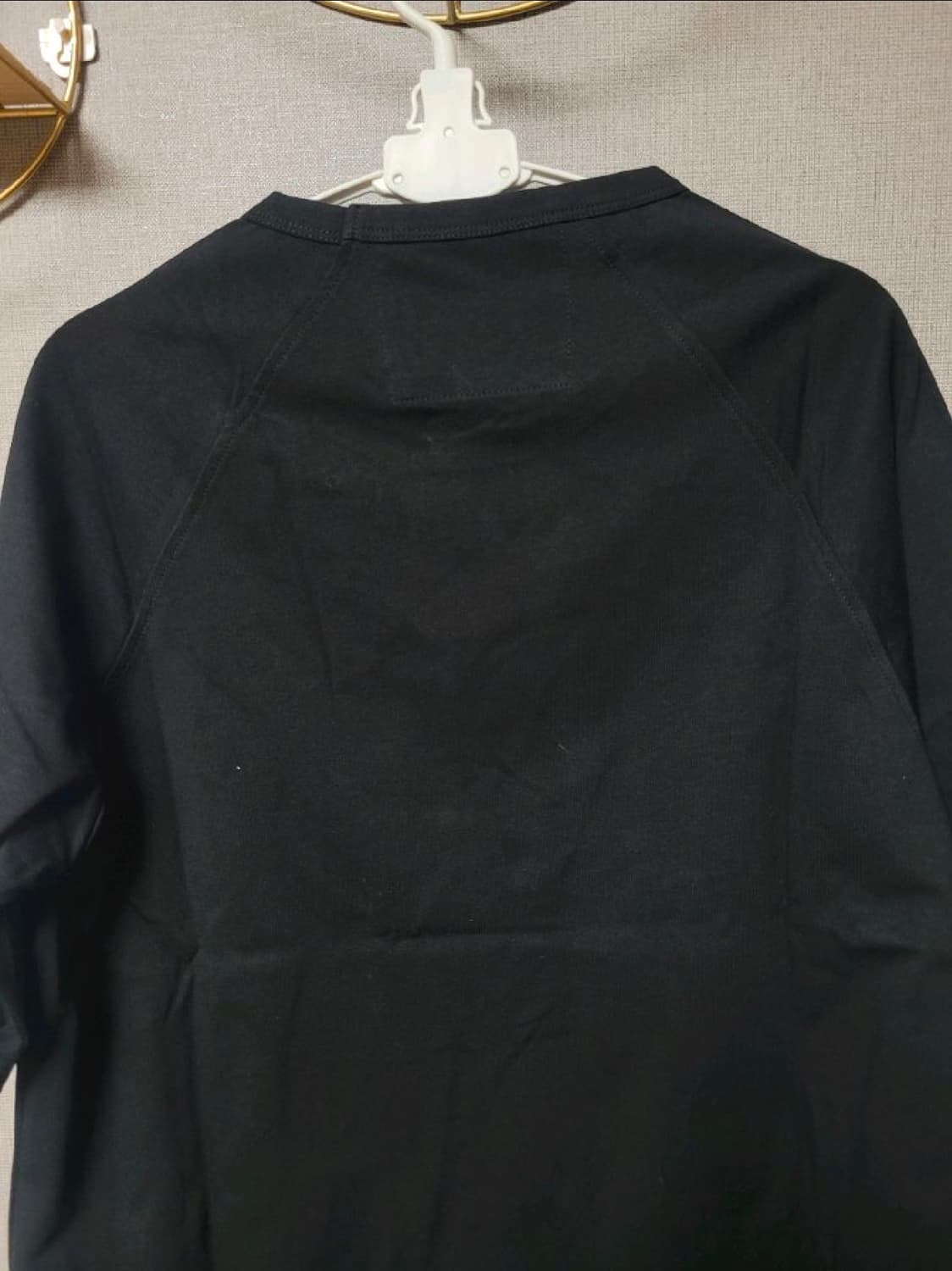 CP컴퍼니 렌즈 와펜 반팔티 블랙 M 상품이미지2