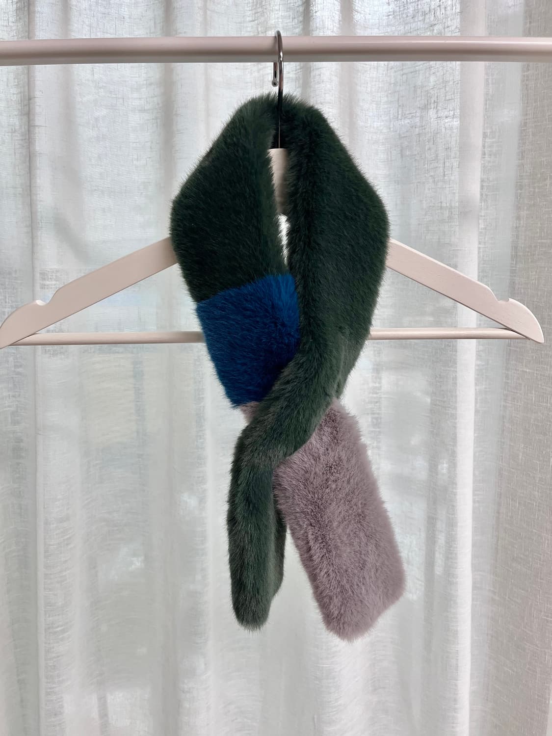 [에잇세컨즈] 페이크퍼 배색 머플러 상품이미지2