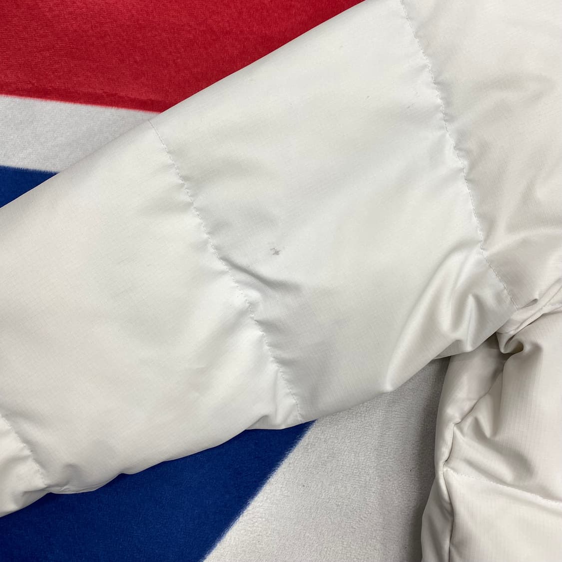 나이키 뉴챔프 화이트 덕다운 패딩 XL  상품이미지5