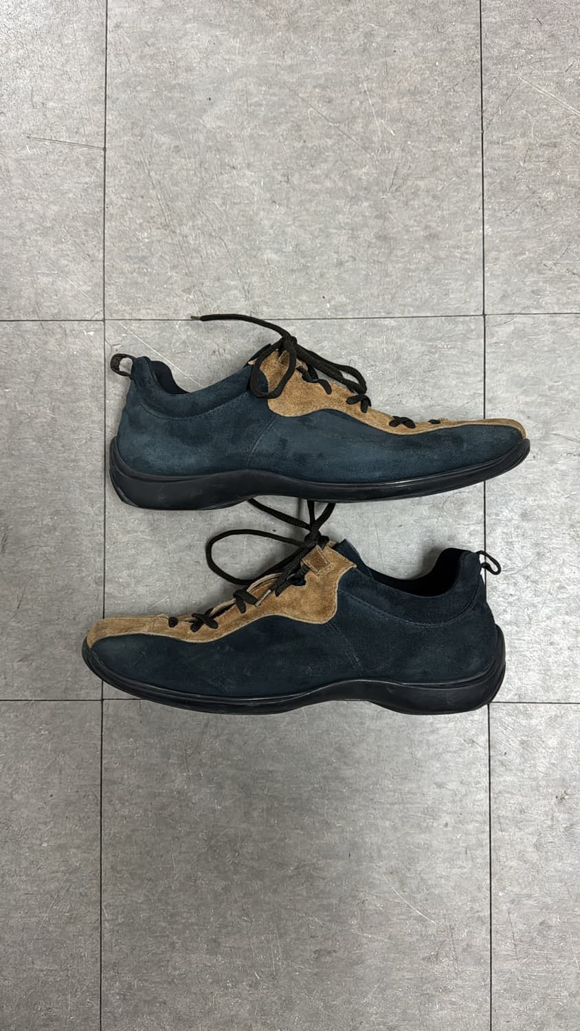 90s 프라다 스웨이드 스니커즈 상품이미지5