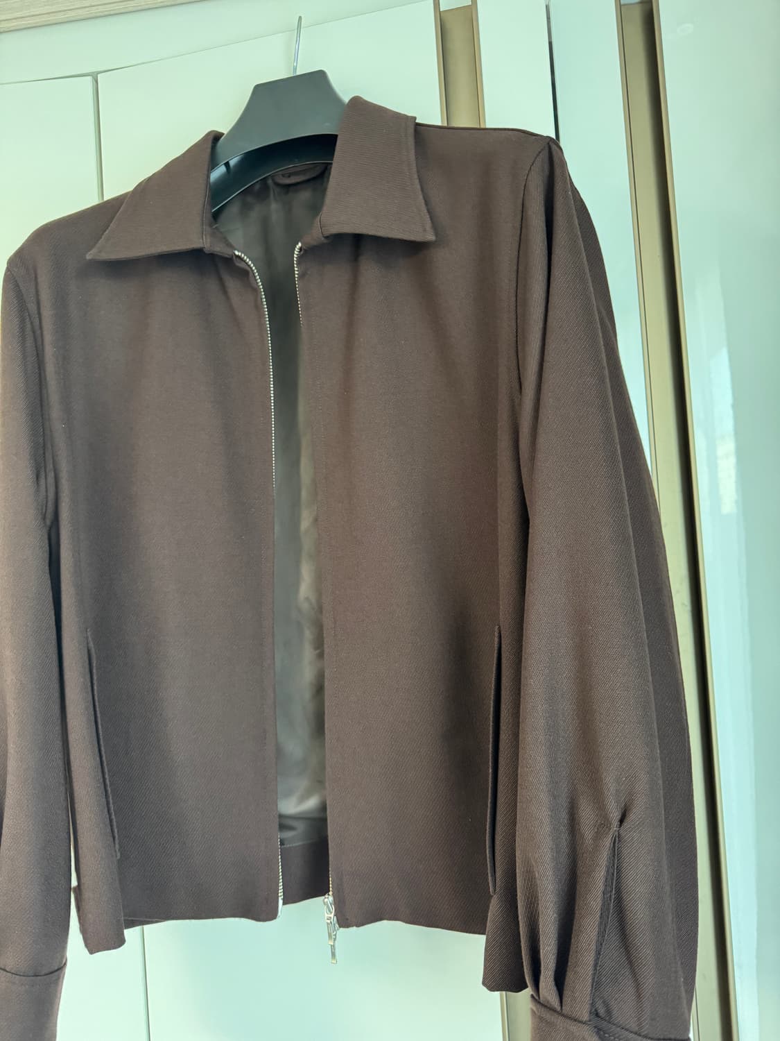 제로라운지 카발리 트윌 울 스윙탑 브라운 점퍼 상품이미지9