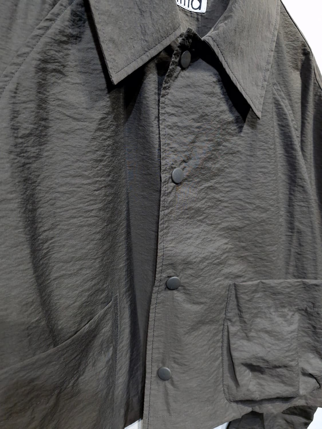 THE ILMA 더일마 투포켓 나일론 크롭 자켓 카키 상품이미지4