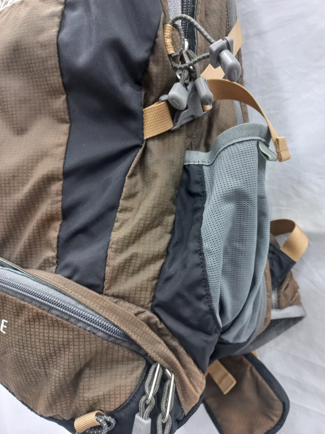 노스페이스 벤처 백팩 브라운(30리터) 상품이미지2