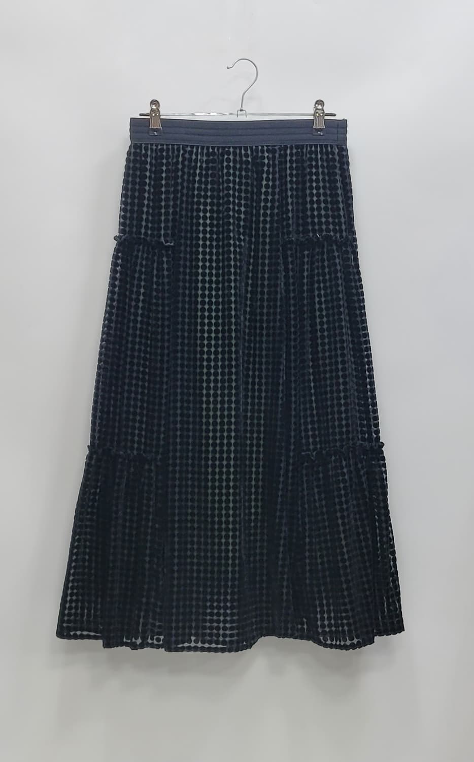 BENETTON 21SS  베네통 벨벳 도트 롱 스커트 / 여 67 블랙 상품이미지1