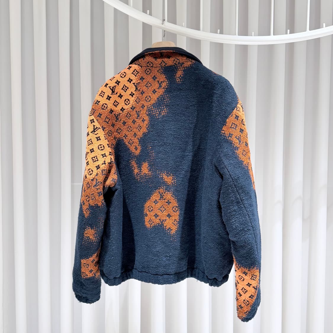 50 / 루이비통 모노그램 울 부클레 지퍼 블루종 상품이미지5