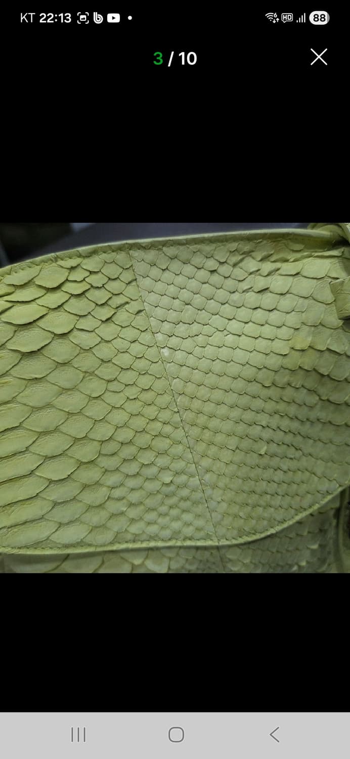 페라가모 파이톤 클러치 상품이미지3