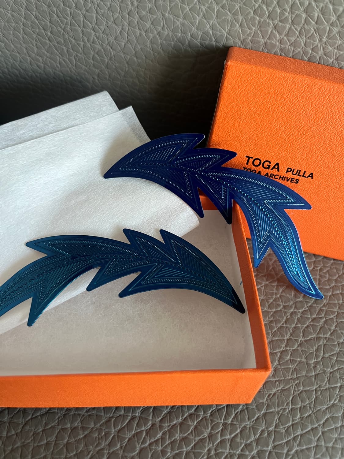 TOGA motif pin 상품이미지2
