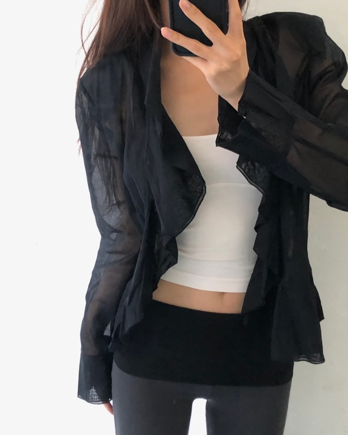 Specchio 스피치오 블랙 레이온 프릴 가디건 상품이미지2