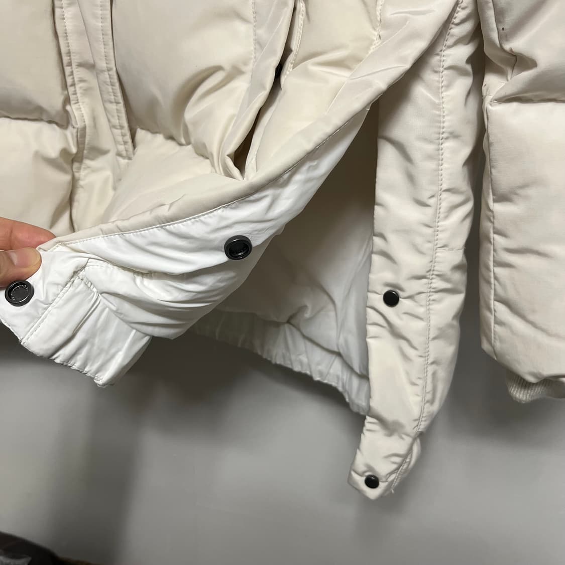 브루넬로 쿠치넬리 Brunello Cucinelli  화이트 다운 코트 상품이미지6