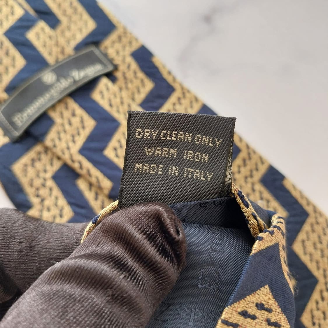 제냐 실크 골드 지그재그 패턴 넥타이 9.6cm A+등급 A1474
 상품이미지10