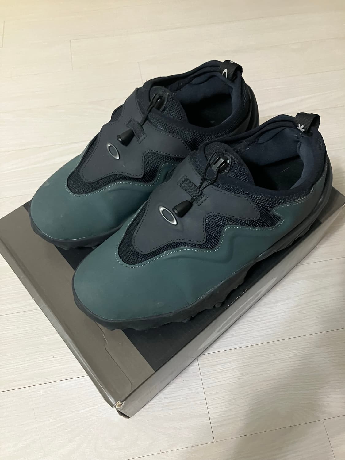 오클리 피에트 운동화 상품이미지1