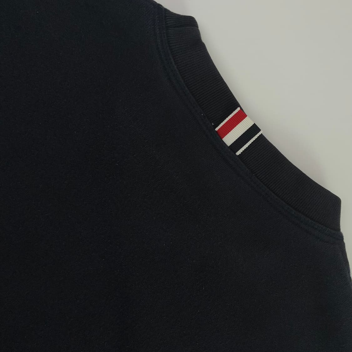 Thom Browne 톰브라운 사선 완장 맨투맨 상품이미지7