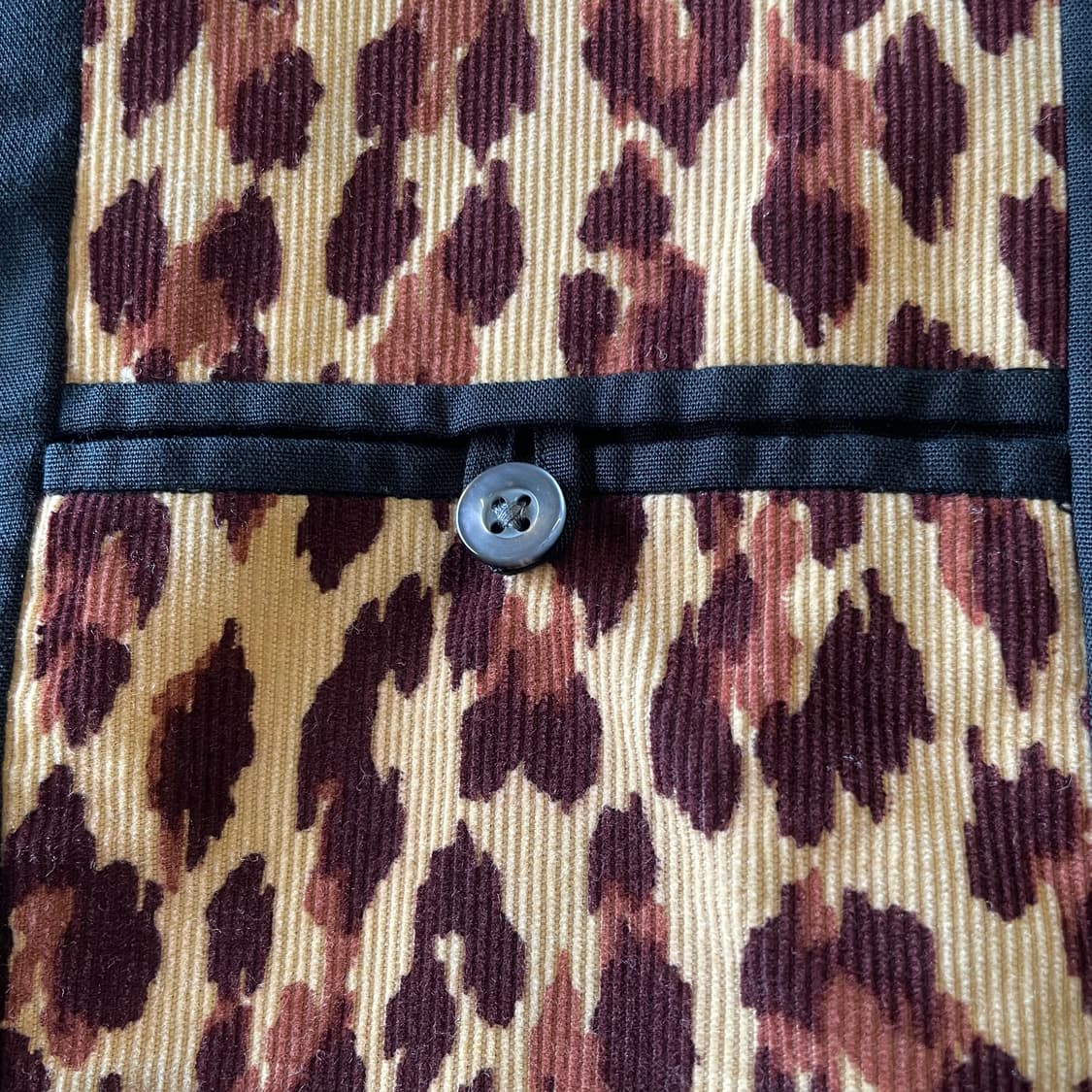 와코마리아 레오파드 투톤셔츠 상품이미지5