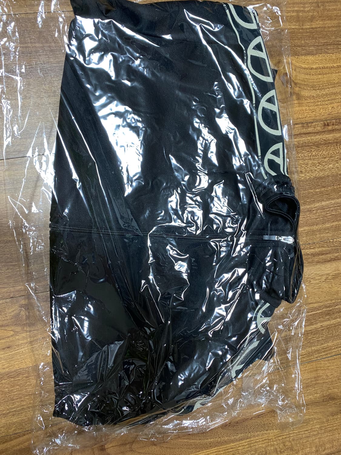 [3] 캐피탈 스무스 저지 블랙 새상품 상품이미지2