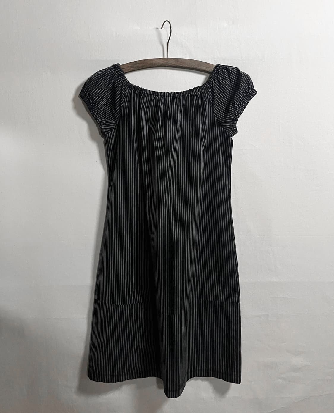 THEORY pinstripe shirred dress 상품이미지4