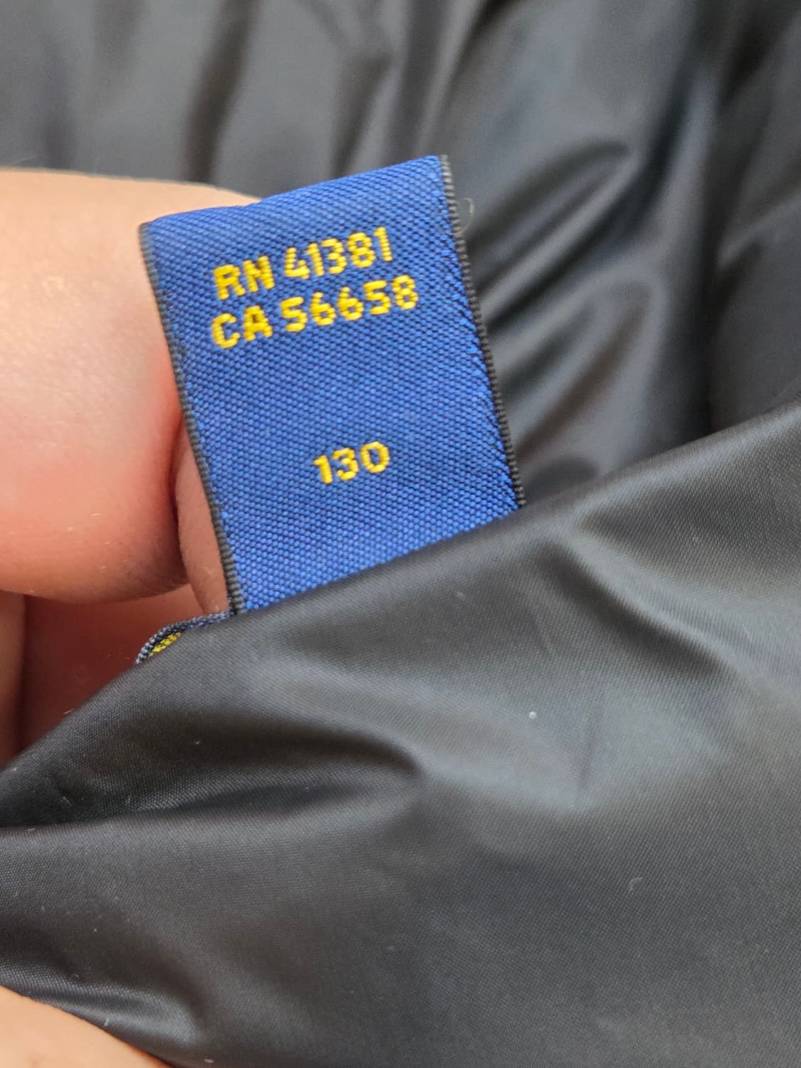 폴로 랄프로렌 롱푸퍼 블랙 색상입니다
사이즈는 S/P(7)이고, 130  상품이미지5