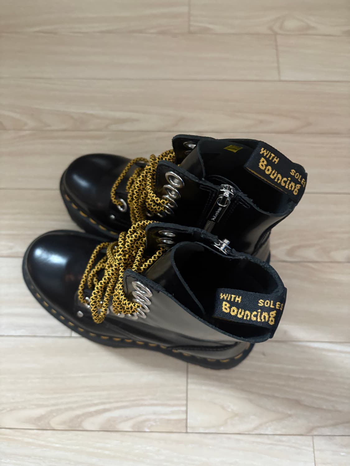 닥터마틴 워커 상품이미지2