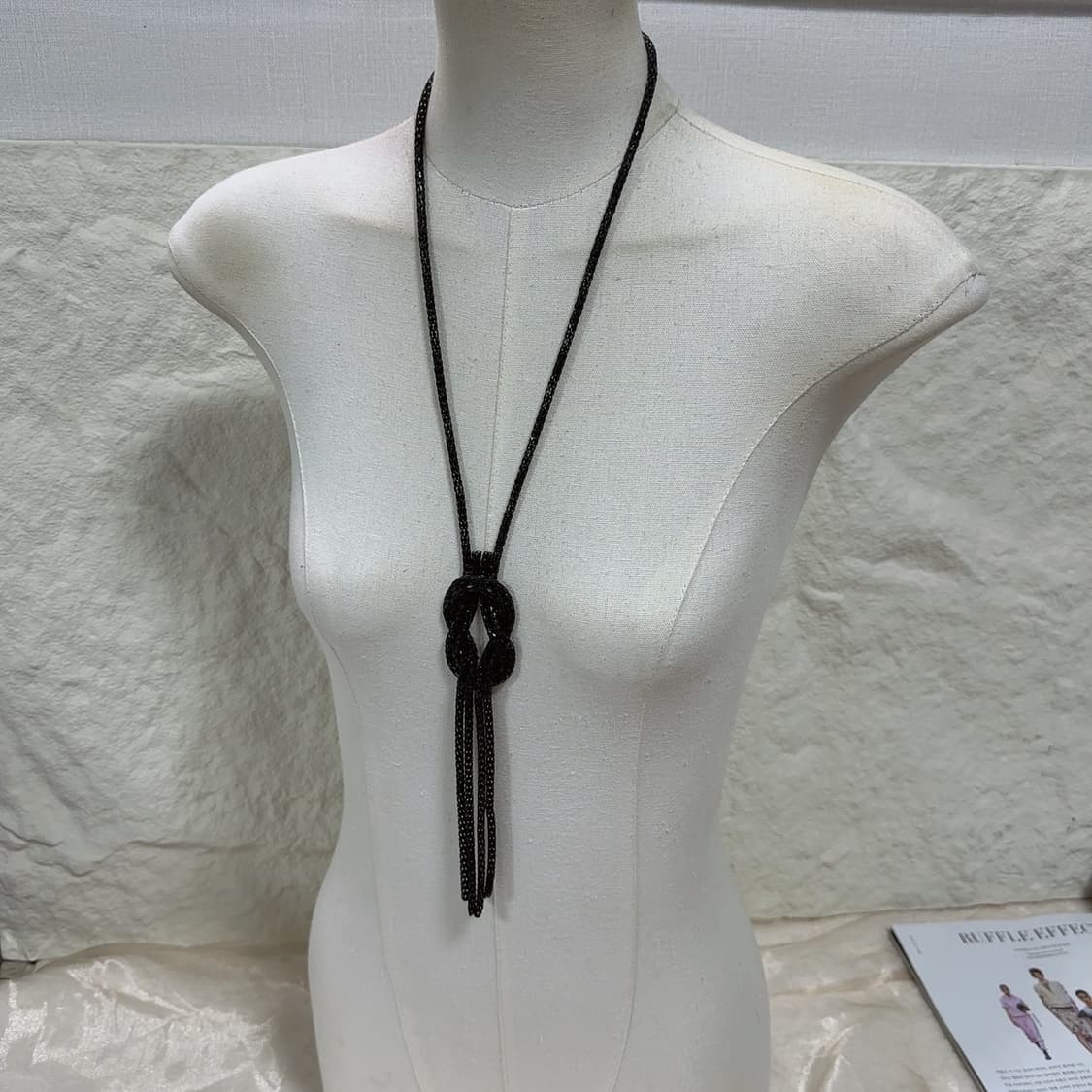 빈티지 고딕 로프 넥타이 태슬 목걸이 상품이미지1