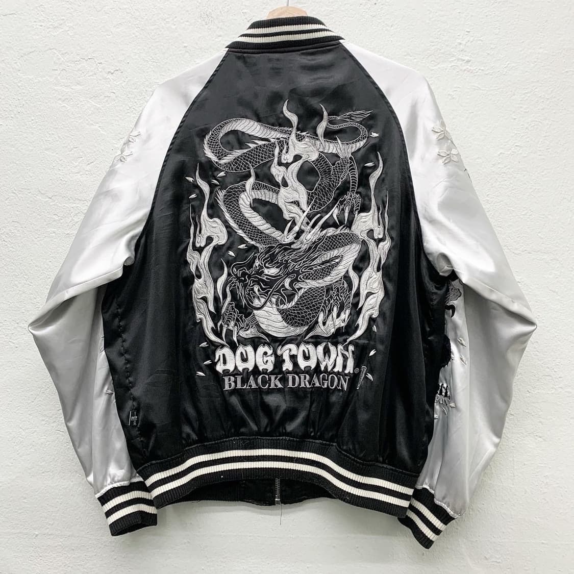 독 타운 스케이트보드 블랙 드래곤 스카쟌 상품이미지4